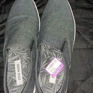 Men’s Casual Shoes